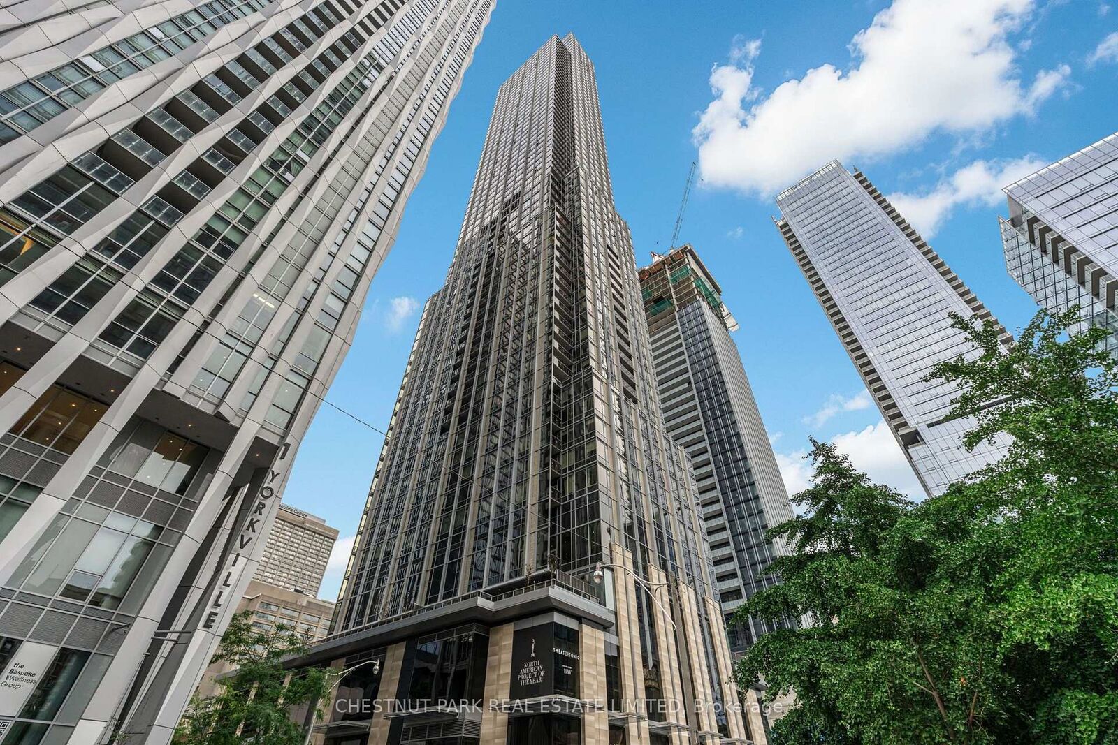 Property Photo:  11 Yorkville Avenue 4502  ON M4W 1L2 