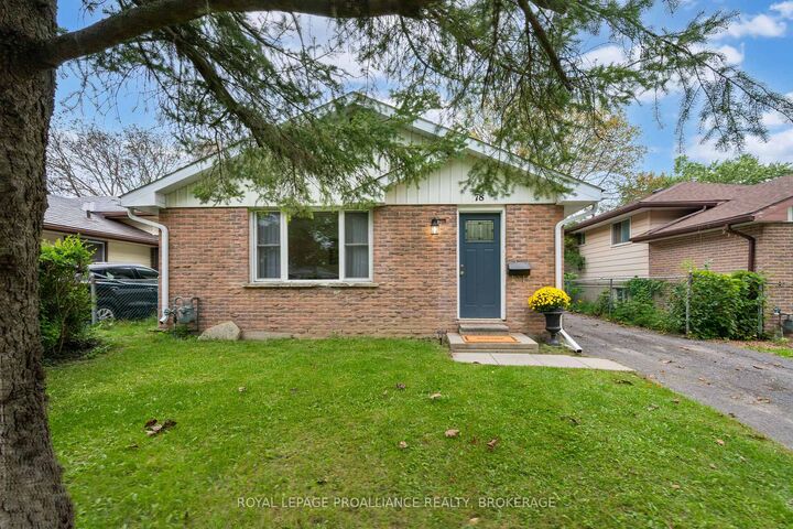 Property Photo:  78 Guthrie Drive  ON K7K 5X5 