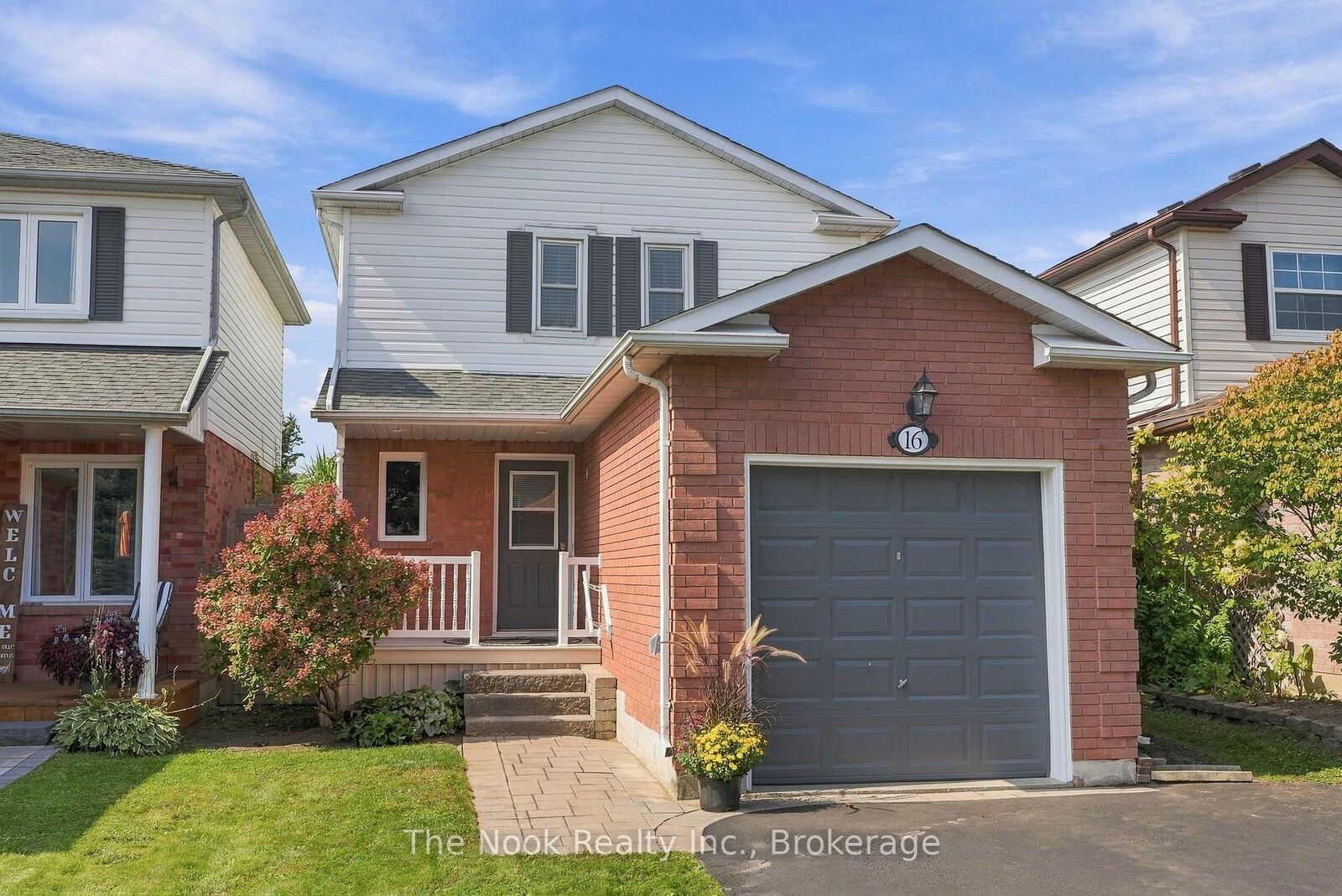 Property Photo:  16 Kershaw Street  ON L1C 4S4 