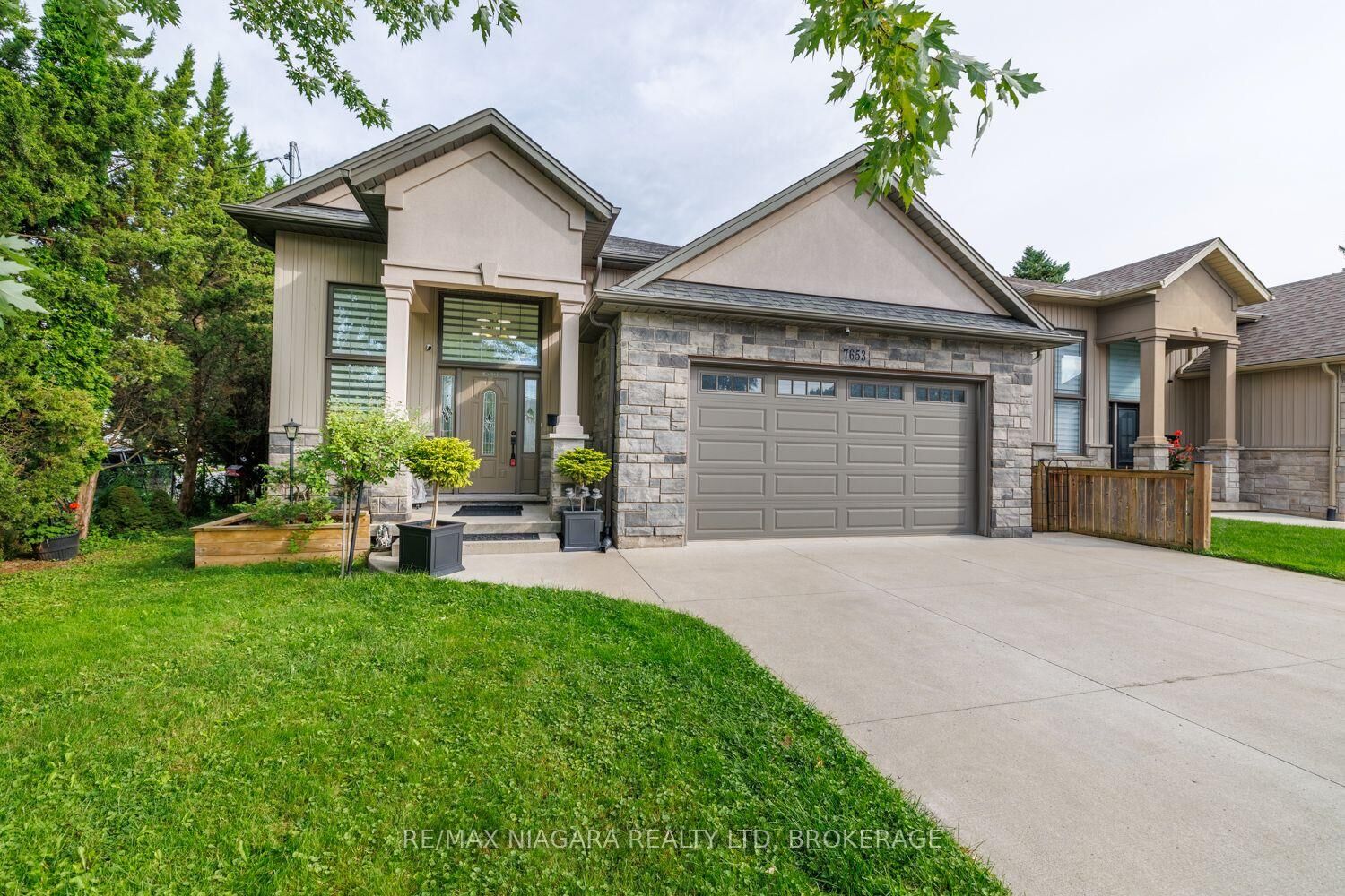Property Photo:  7653 Mulhern Street  ON L2H 1B2 