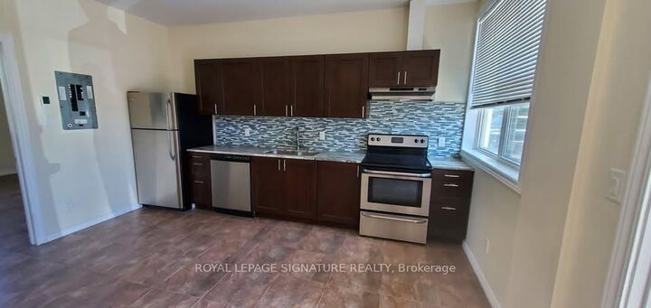 Property Photo:  14635 Ninth Line Unit 4,  ON L4A 2X9 