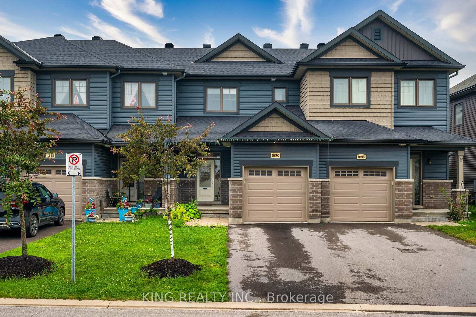 Property Photo:  189C Shinny Avenue  ON K2S 1S3 