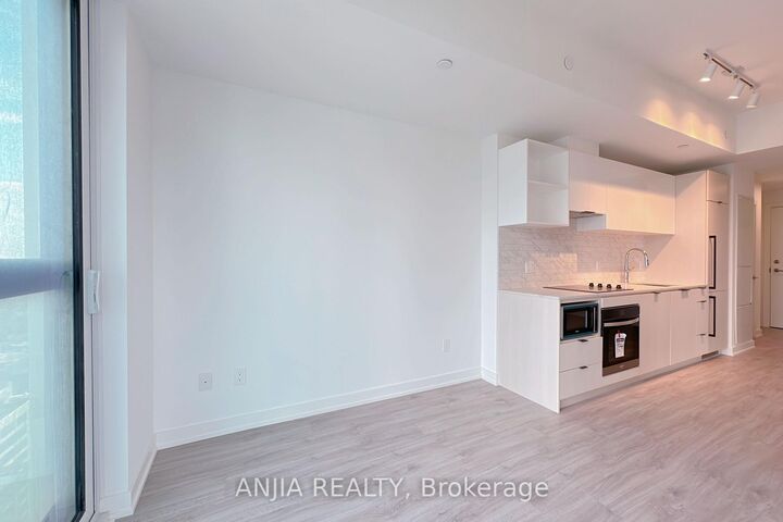 Property Photo:  252 Church Street 3503  ON M5B 0E6 