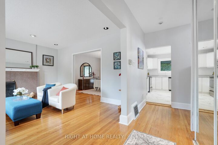 Property Photo:  333 Main Street  ON K1S 1C8 