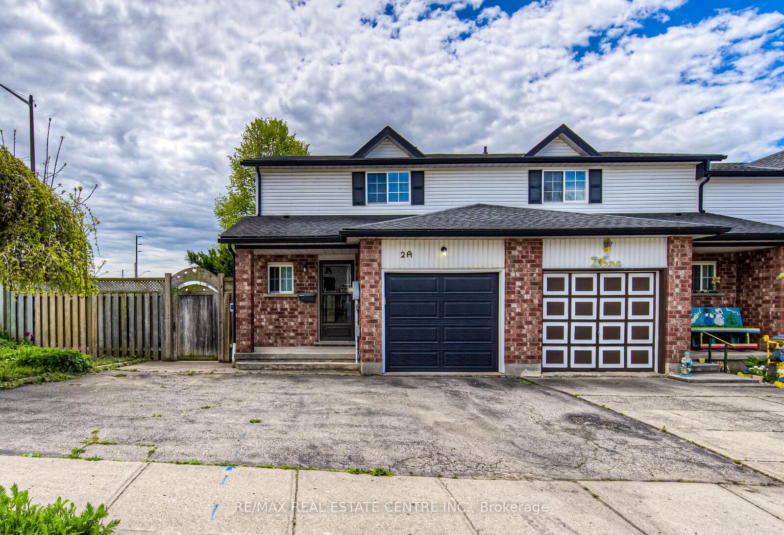 Property Photo:  2A Paisley Heights  ON N1R 1B5 