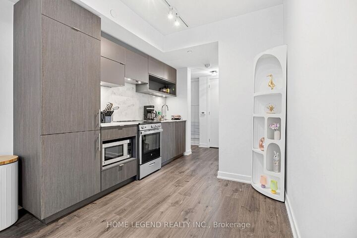 Property Photo:  100 Queen Street E 1106  ON M5C 0B5 