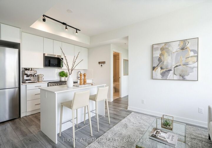 Property Photo:  15 Ellerslie Avenue 2405  ON M2N 0L7 