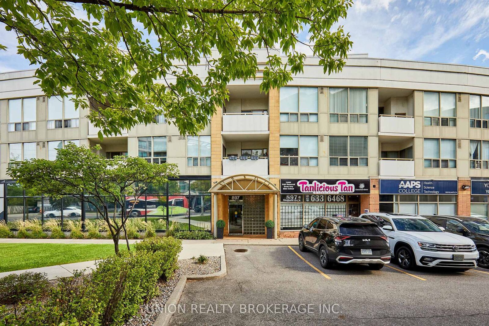 Property Photo:  897 Sheppard Avenue W 212  ON M3H 2T4 