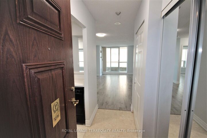 Property Photo:  39 Pemberton Avenue 1016  ON M2M 4L6 