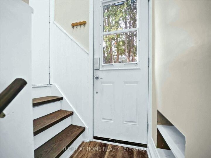 Property Photo:  116 Cherrywood Drive Bsmt  ON L3Y 2X7 