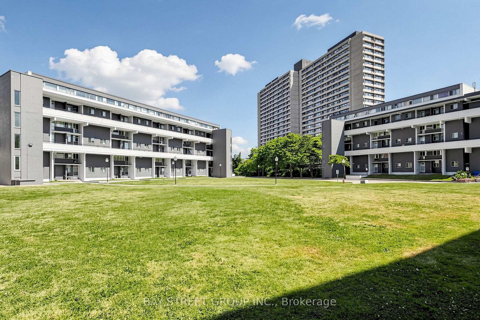 Property Photo:  55 Sunny Glenway 302  ON M3C 2Z5 