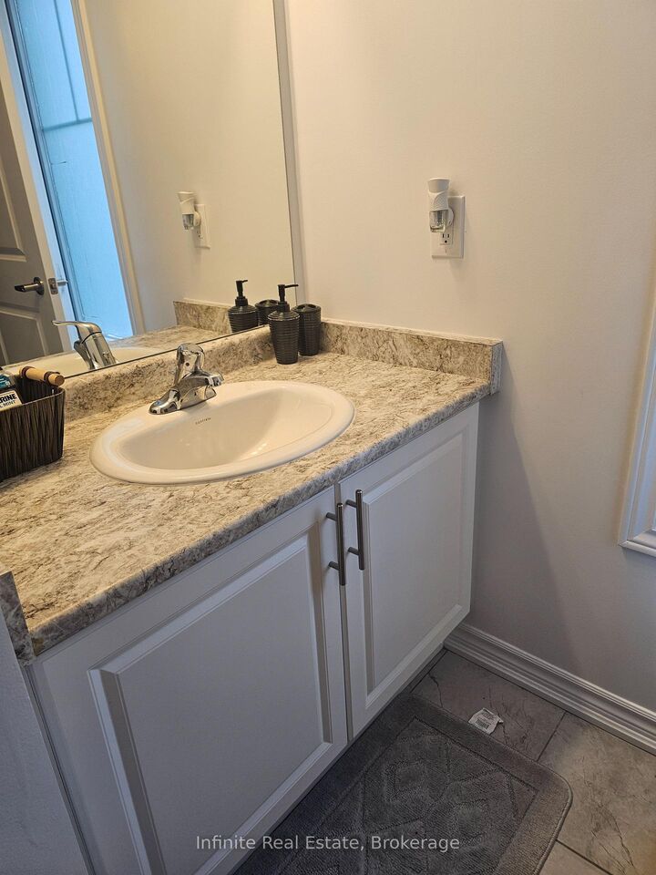 Property Photo:  14 Doc Lougheed Avenue  ON N0C 1B0 