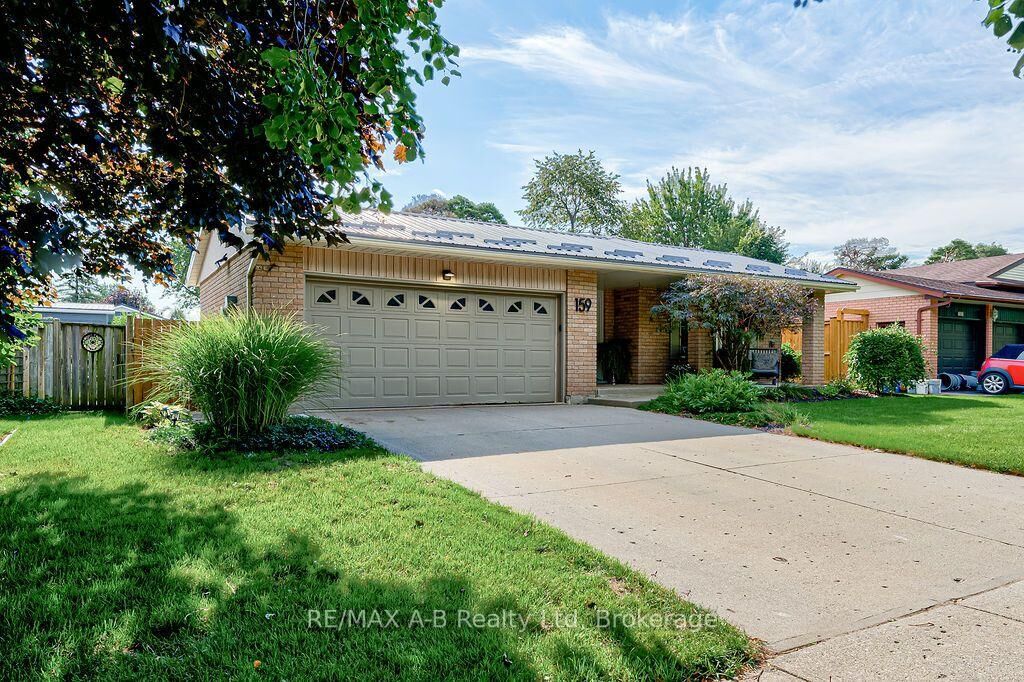 Property Photo:  159 Lightbourne Avenue  ON N4Z 1C8 