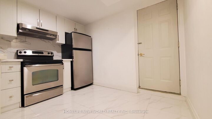 Property Photo:  4032 Teakwood Drive Basement  ON L5C 3T5 