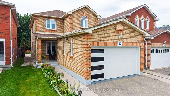 Property Photo: 62 Meadowlark Drive ON L6Y 4V6
