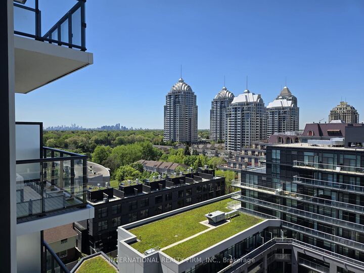 Property Photo:  6 Greenbriar Road E 1002  ON M2K 1H5 