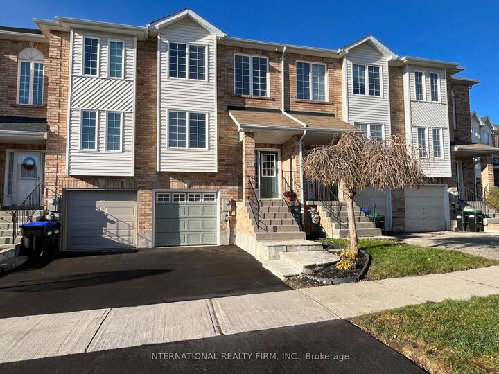 Property Photo:  44 Natale Court  ON L3Z 3B1 