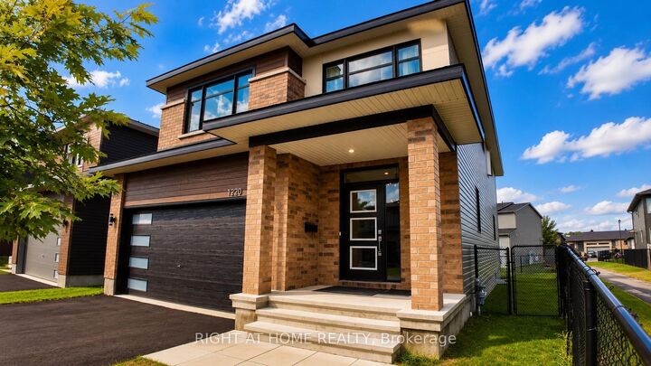 Property Photo: 1220 Diamond Street ON K4K 0M1