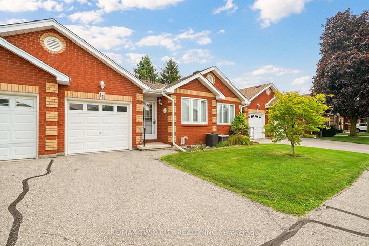 Property Photo:  1 Buchanan Crescent 11  ON N3P 2B2 
