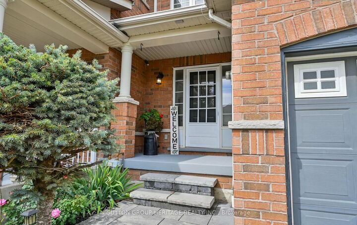 Property Photo:  1431 Glaspell Crescent  ON L1K 0M2 