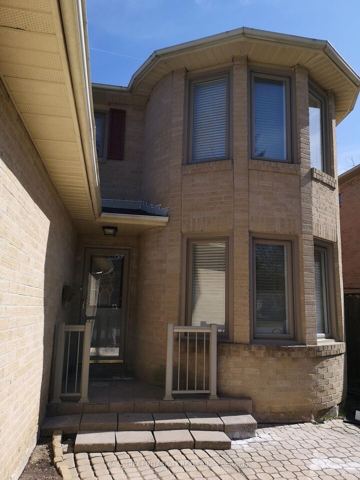 Property Photo:  3 Feltham Road Main  ON L3P 6T2 
