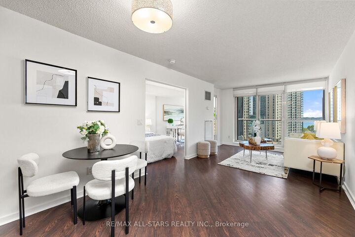 Property Photo:  208 Queens Quay W 804  ON M5J 2Y5 