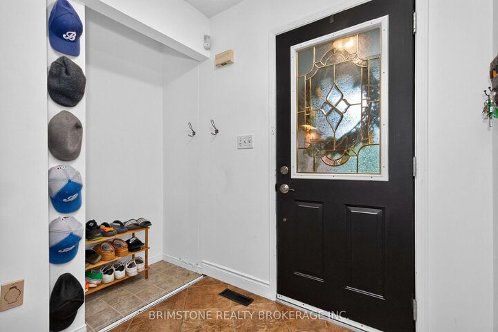 Property Photo:  32 Wessenger Drive  ON L4N 8R3 