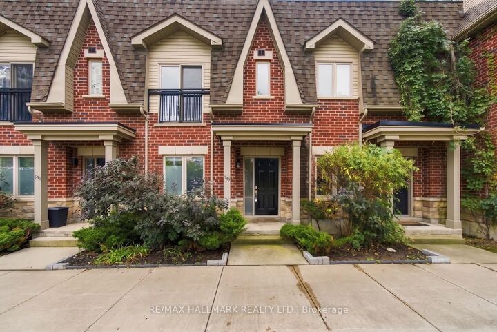 Property Photo:  549 Shuter Street  ON M5A 1X9 