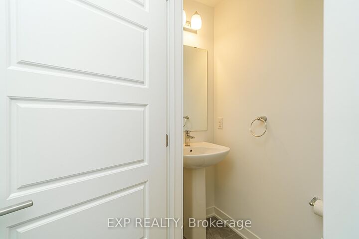 Property Photo:  51 Stitch Mews  ON K0A 2Z0 