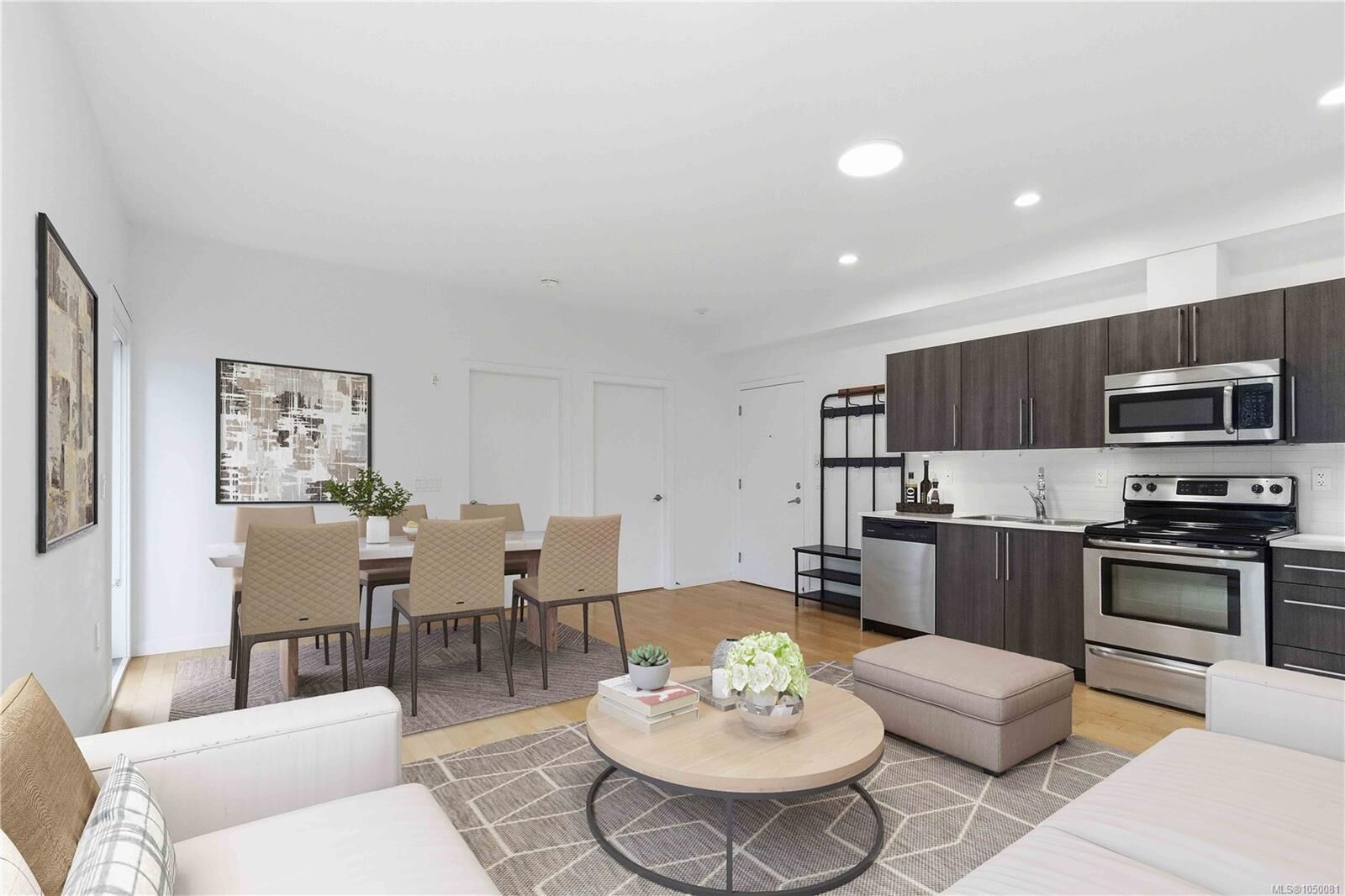 Property Photo:  4050 Douglas St #203  BC V8X 0A5 