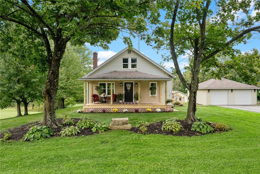 Property Photo:  907 Center Church Rd  PA 16101 