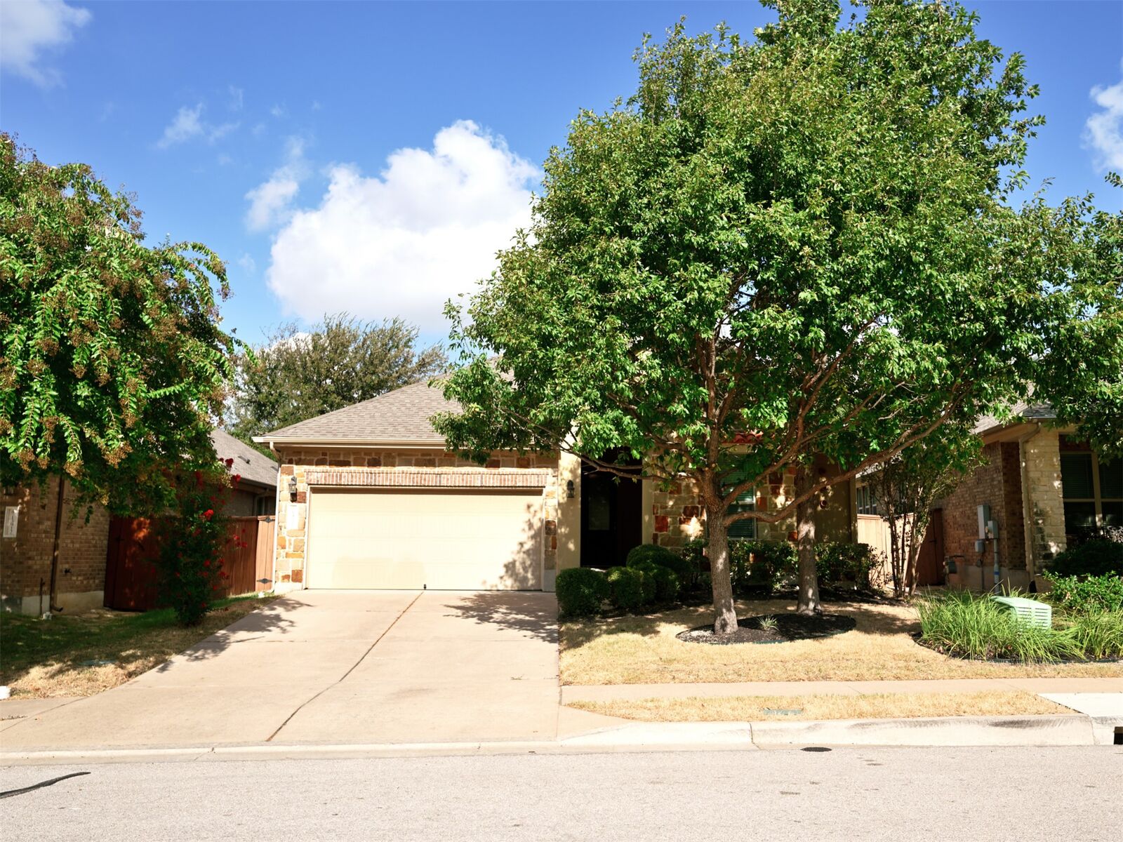 Property Photo:  14000 Tyburn Trail  TX 78717 