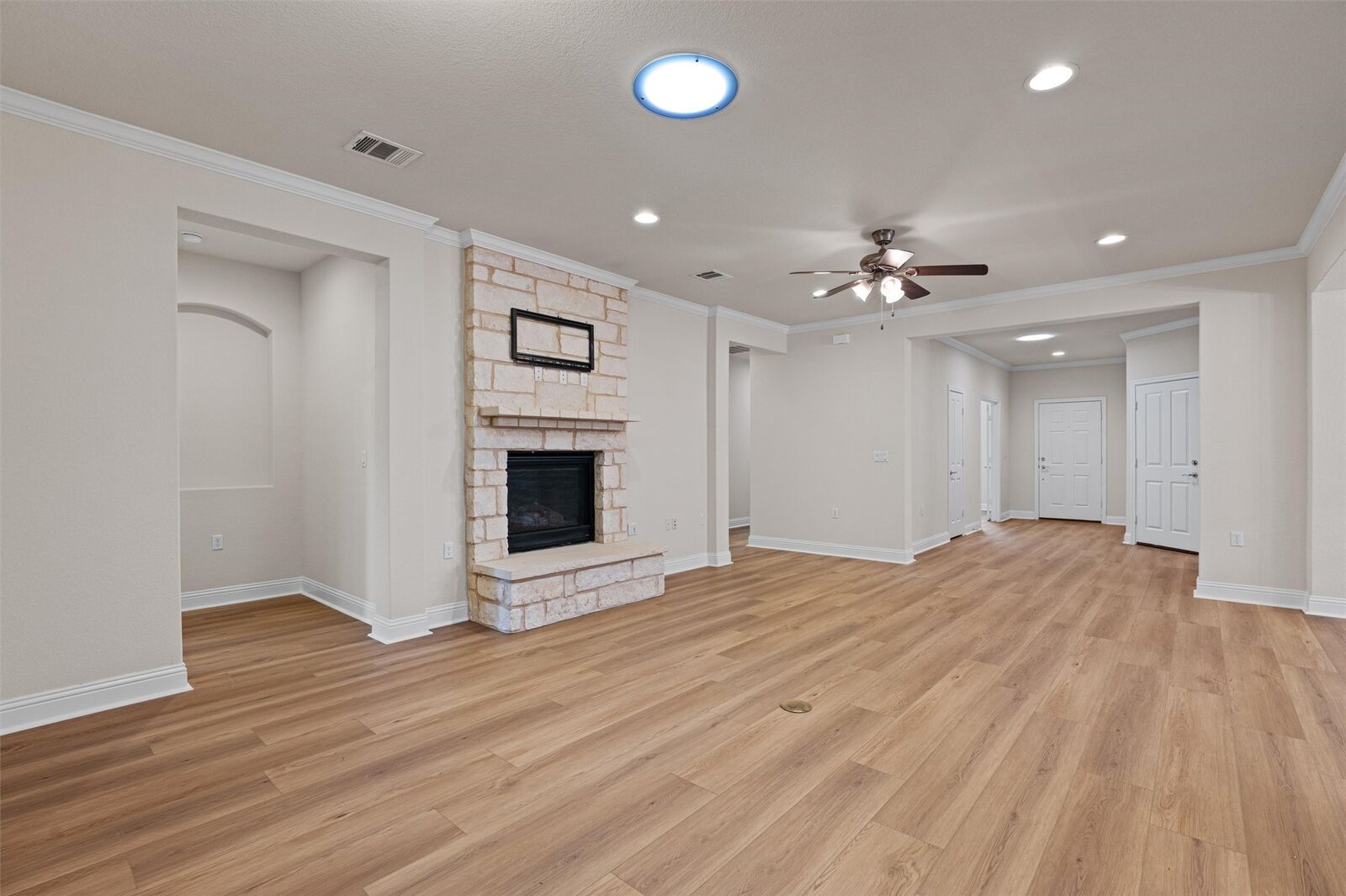Property Photo:  509 Davis Mountain Circle  TX 78633 