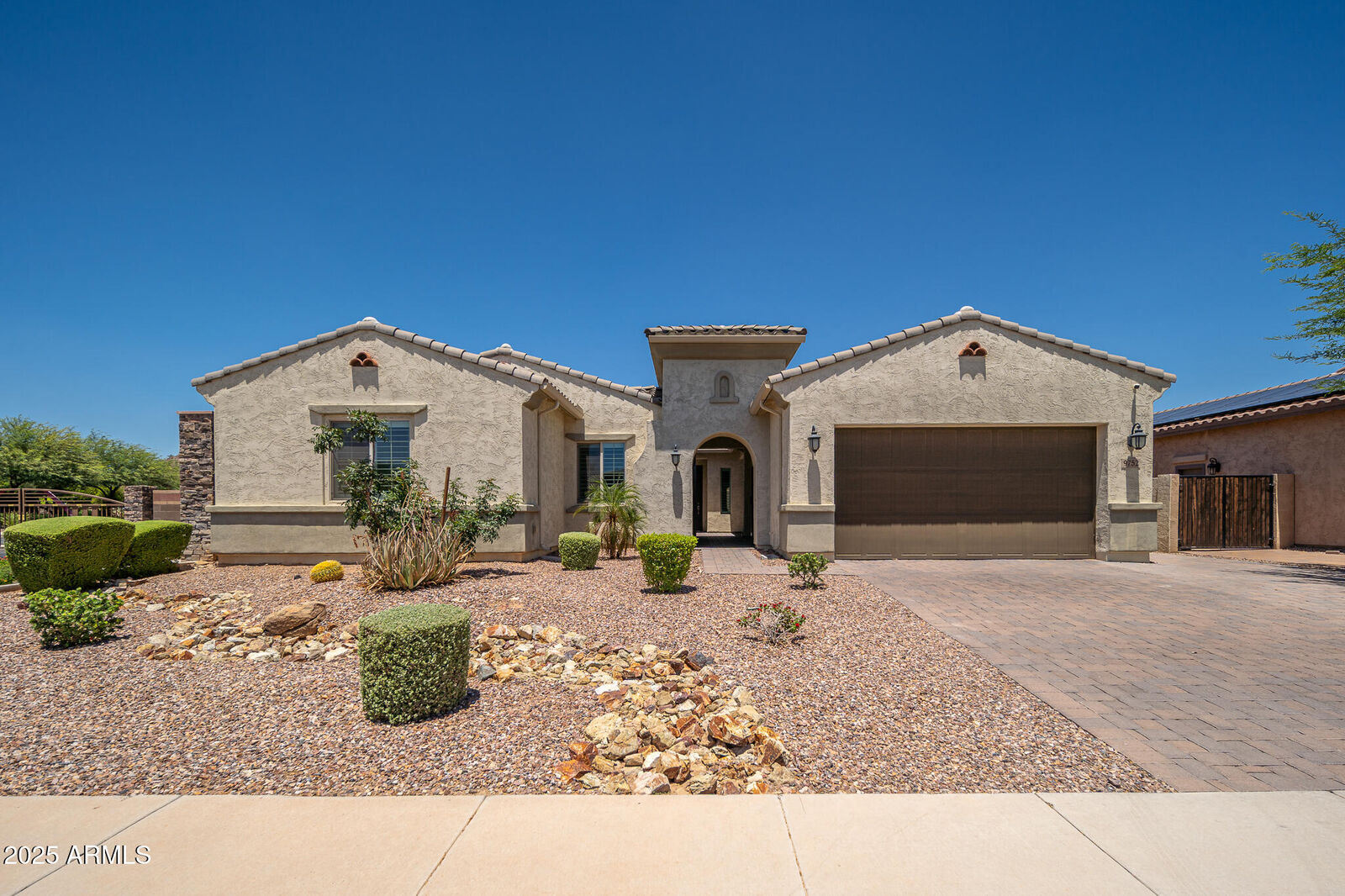 Property Photo:  9752 W Rowel Road  AZ 85383 