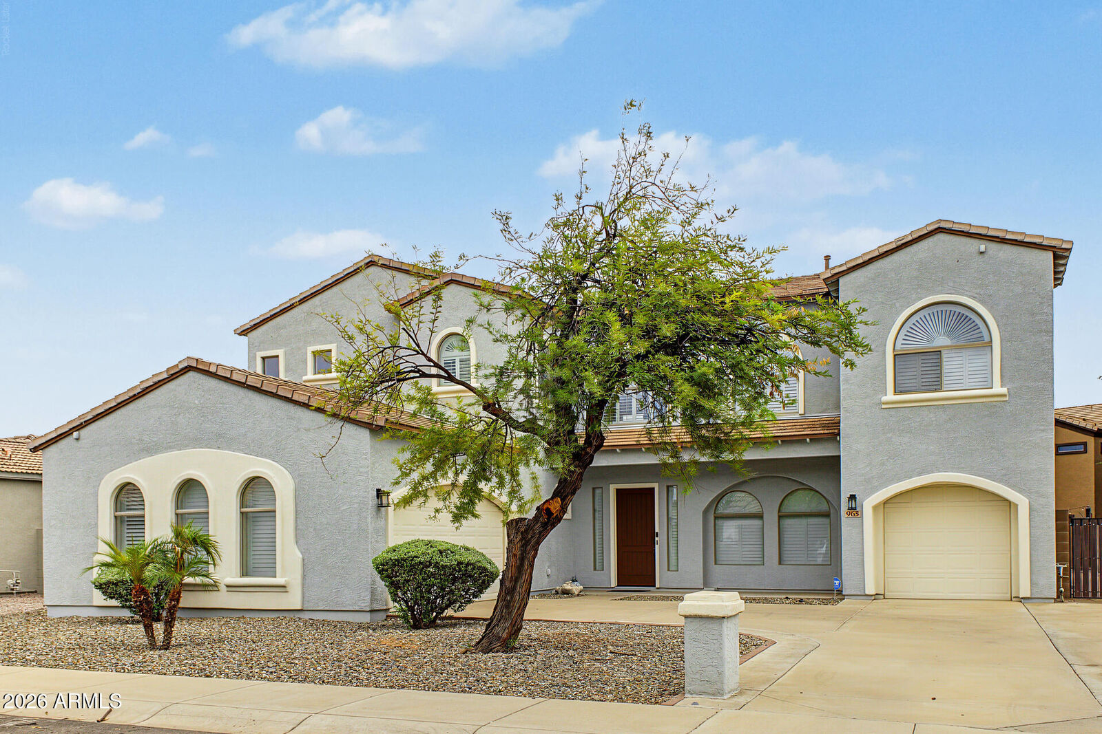 Property Photo:  965 E Benrich Drive  AZ 85295 