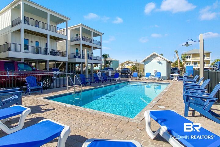 Property Photo: 521 E 1st Ave B AL 36542