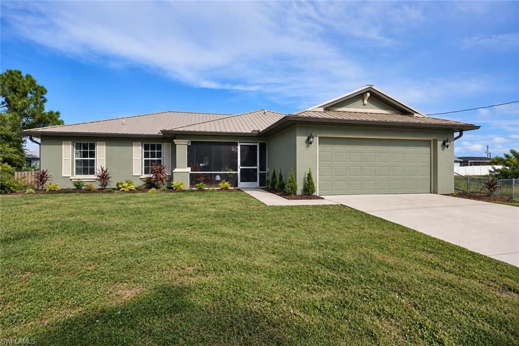 Property Photo:  2407 Claude Ave N  FL 33971 