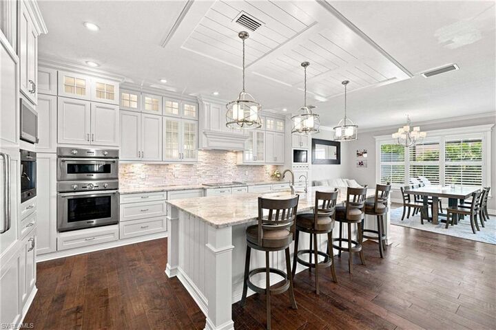 Property Photo: 13715 Callisto Ave FL 34109
