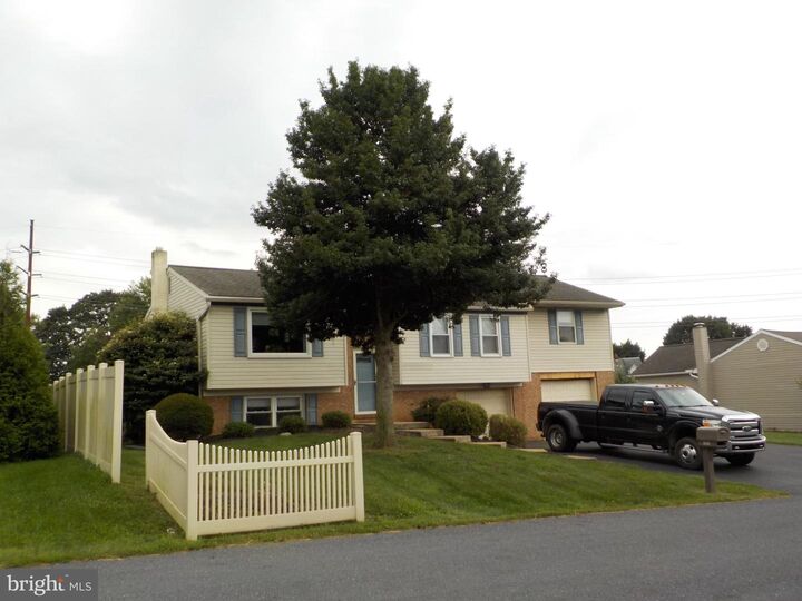 Property Photo: 1031 Stellar Drive PA 17552