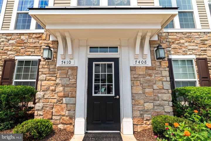 Property Photo:  7410 Riding Meadow Way 29  VA 20111 