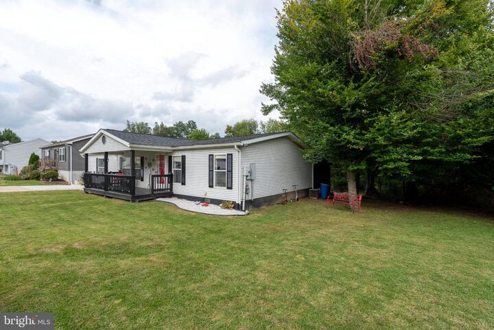 Property Photo: 175 Iroquois Trl Trail PA 17370