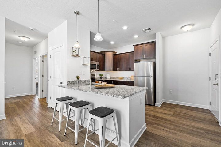 Property Photo: 1010 Admiral Lane 101 PA 17331