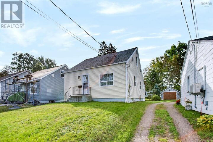 Property Photo: 17 East Pleasant Street NS B4H 1M6