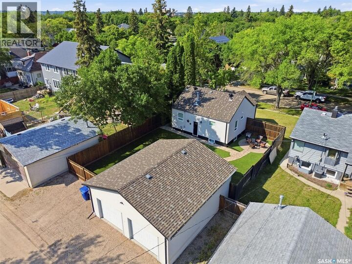 Property Photo:  220 3rd Street E  SK S7H 1L3 