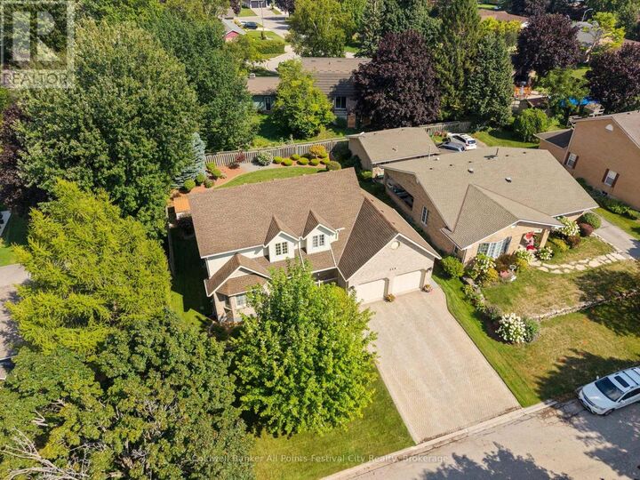 Property Photo:  325 Young Street  ON N7A 4K6 
