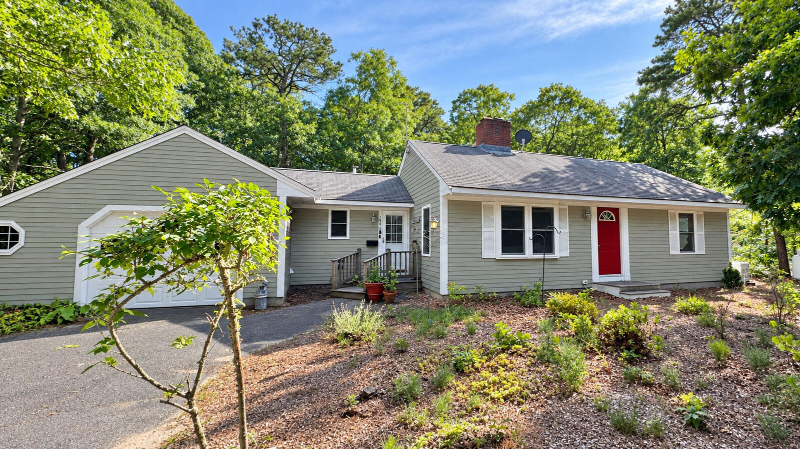 Property Photo: 165 Kingsbury Beach Road MA 02642