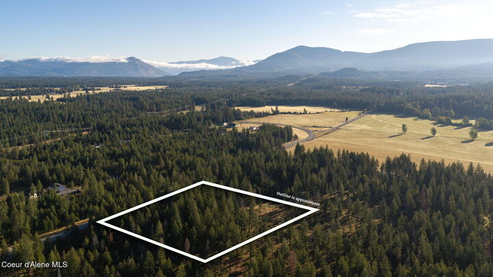 Property Photo:  25517 N Hatch Rd  ID 83801 