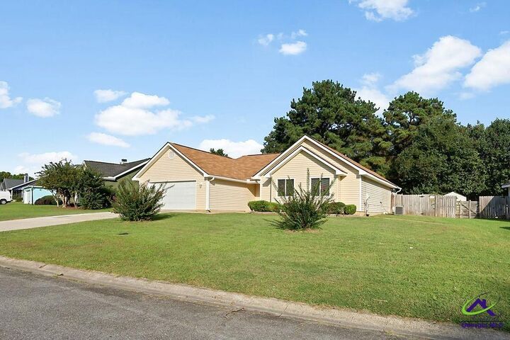 Property Photo:  731 Gateway Drive  GA 31005 