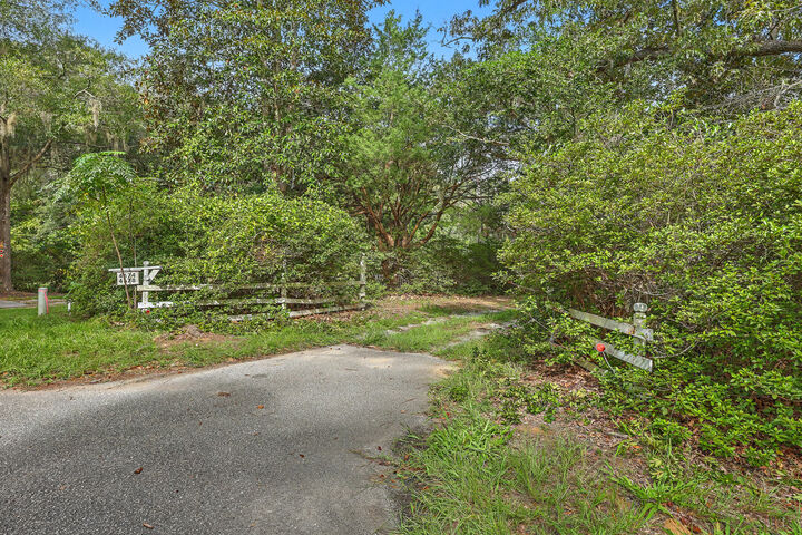 Property Photo:  4674 Maybank Highway  SC 29487 