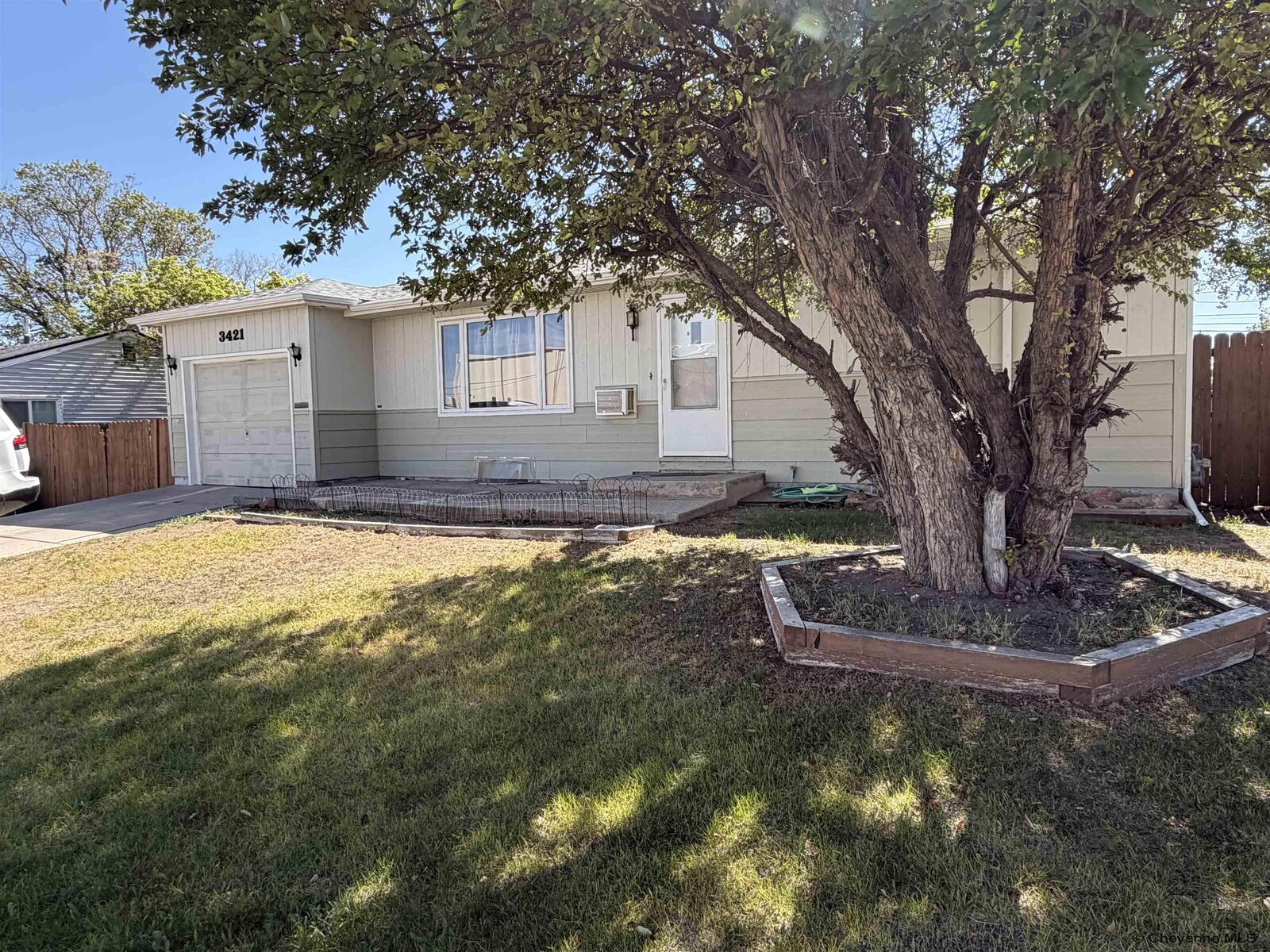 Property Photo:  3421 E 12th St  WY 82001 
